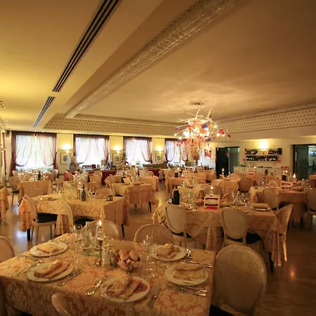 Отель Catullo Сирмионе